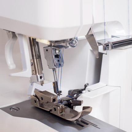 Juki MO-2500 Overlocker