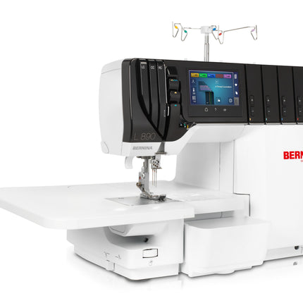 Bernina L-890 Coverlocker