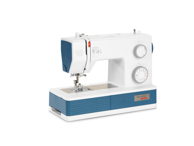 Bernette b05 Academy Sewing Machine