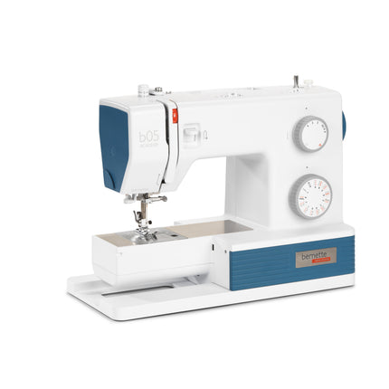 Bernette b05 Academy Sewing Machine